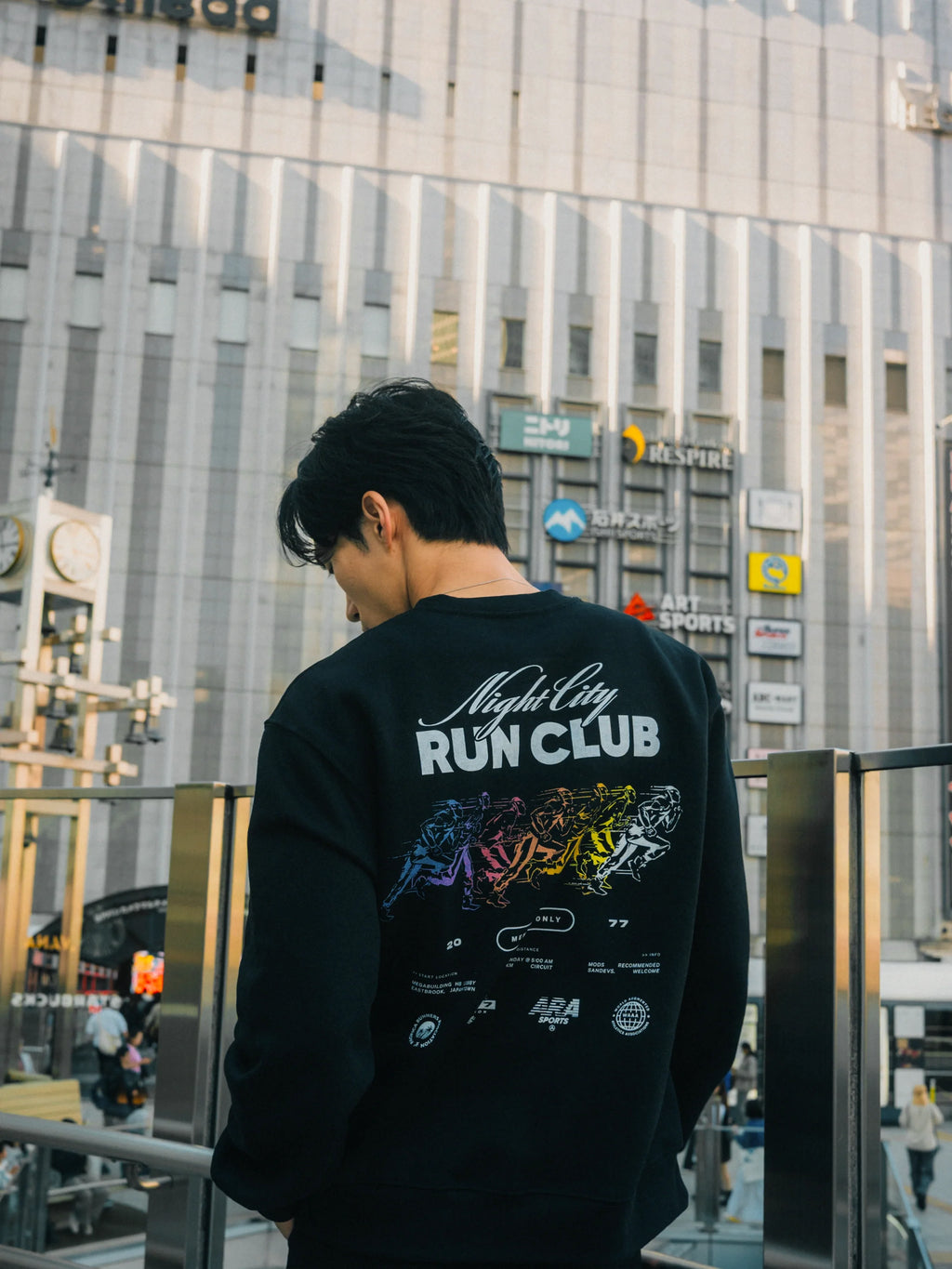 Run Club Box Crewneck - Black